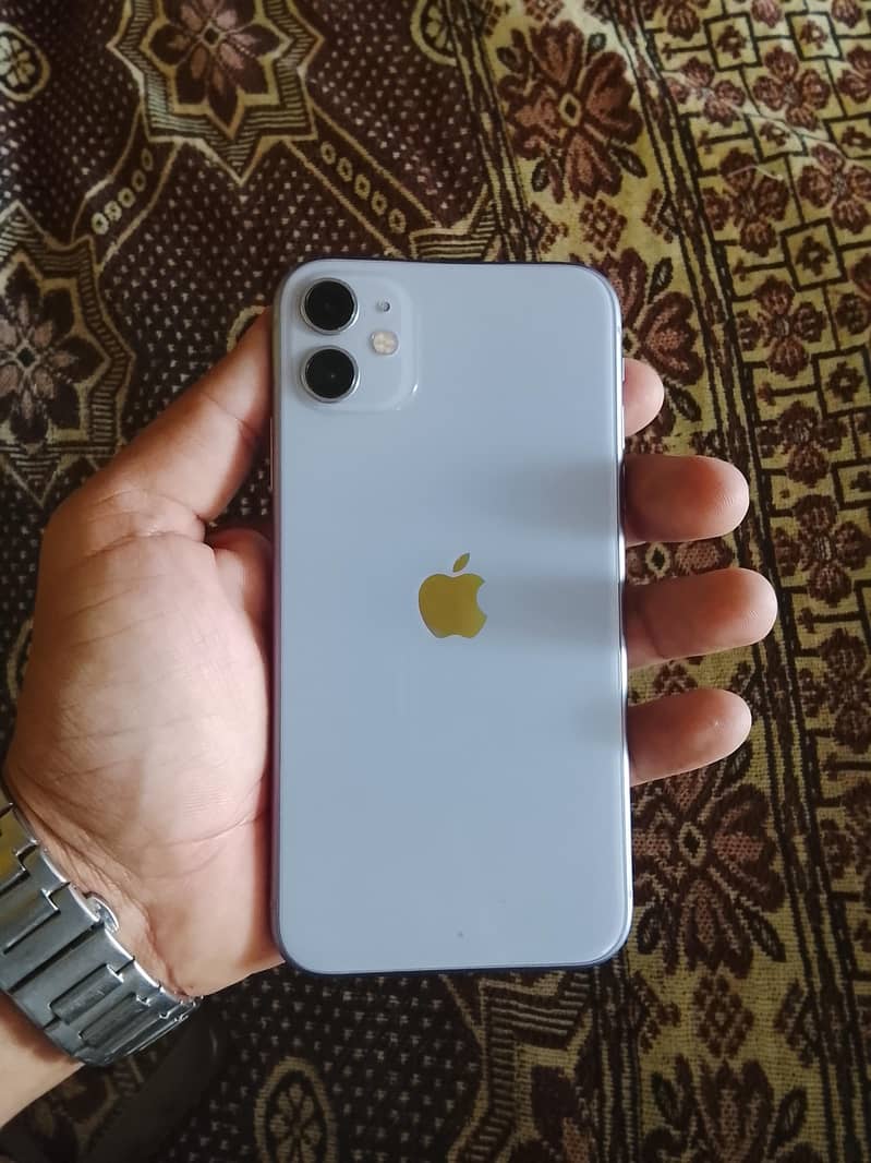Apple iPhone 11 0