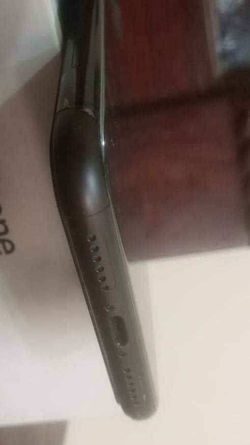 Apple iPhone 11 6