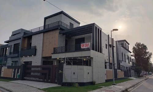 House Of 15 Marla In Bahria Town - Ghaznavi Block For Sale
