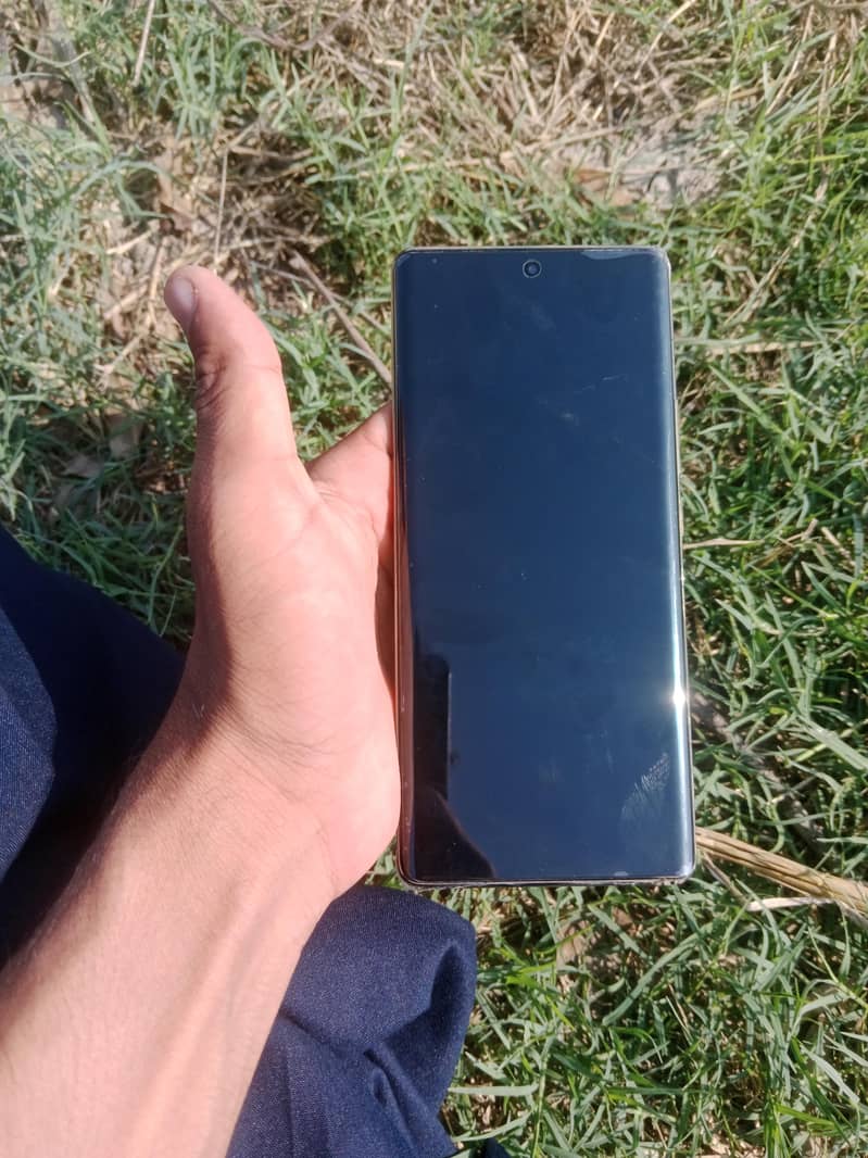 Infinix Note 40 Pro 1