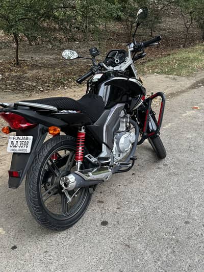 Suzuki gsx is 125 brand new