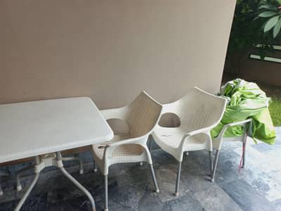 Female maid needed for safayee, kapray istree