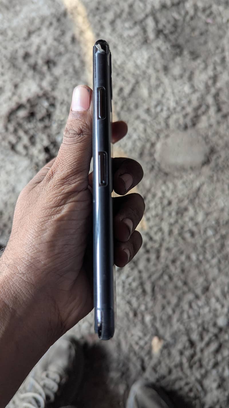 Apple iPhone 11 Pro Max 5