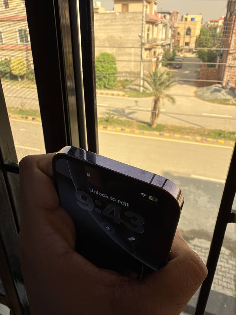 Apple iPhone 14 Pro 2