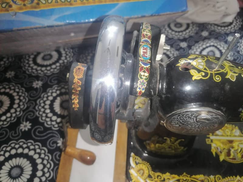 New SINGER SEWING MACHINE 2