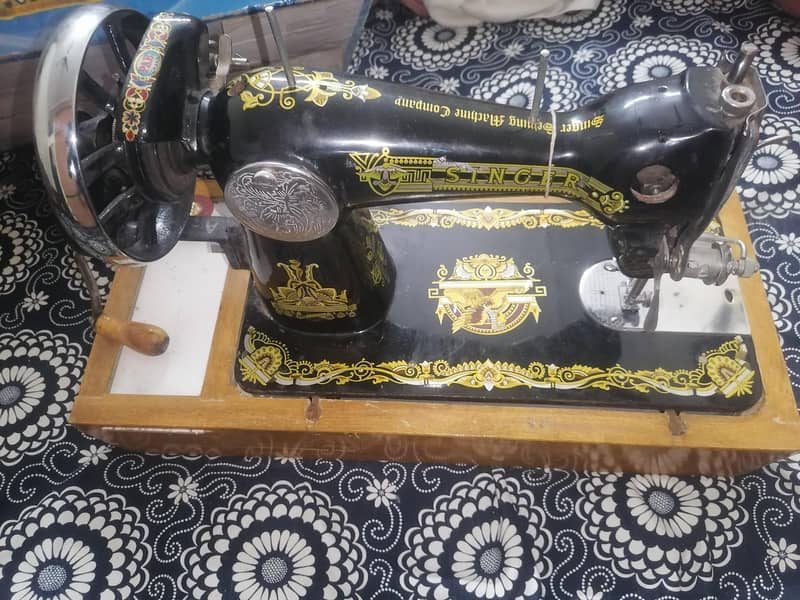 New SINGER SEWING MACHINE 6