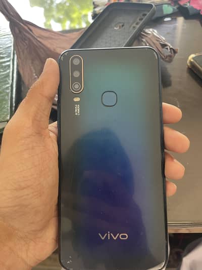 Vivo Y17
