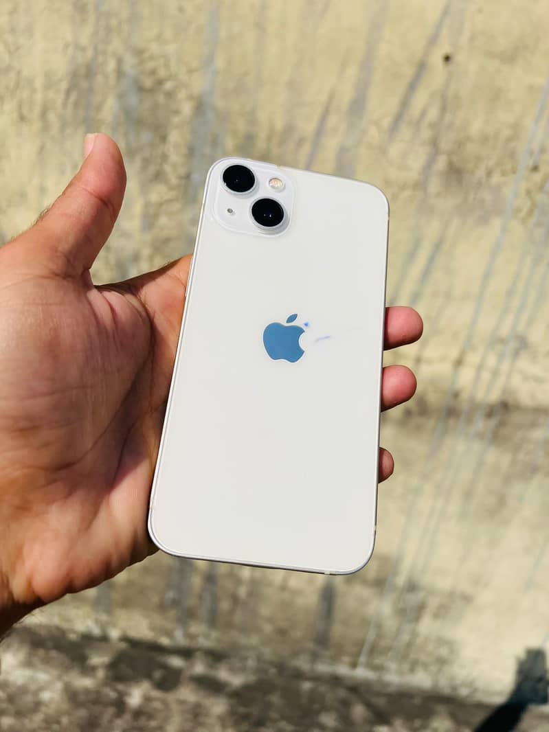 Apple iPhone 13 3