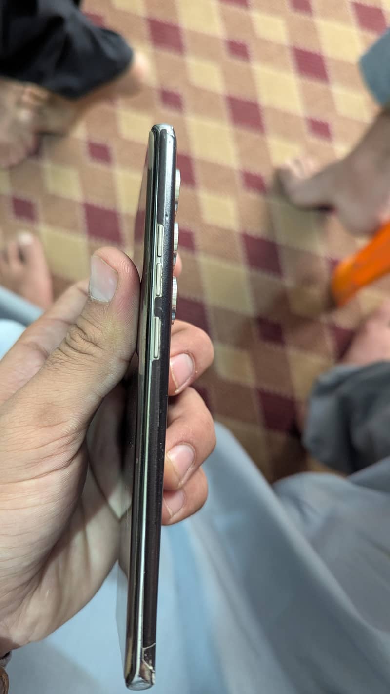 Tecno CAMON 40 Pro 4