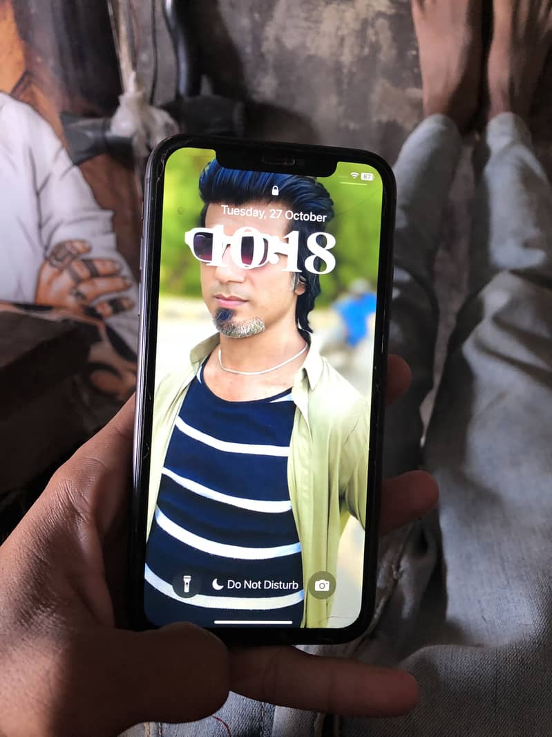 Apple iPhone 11 0