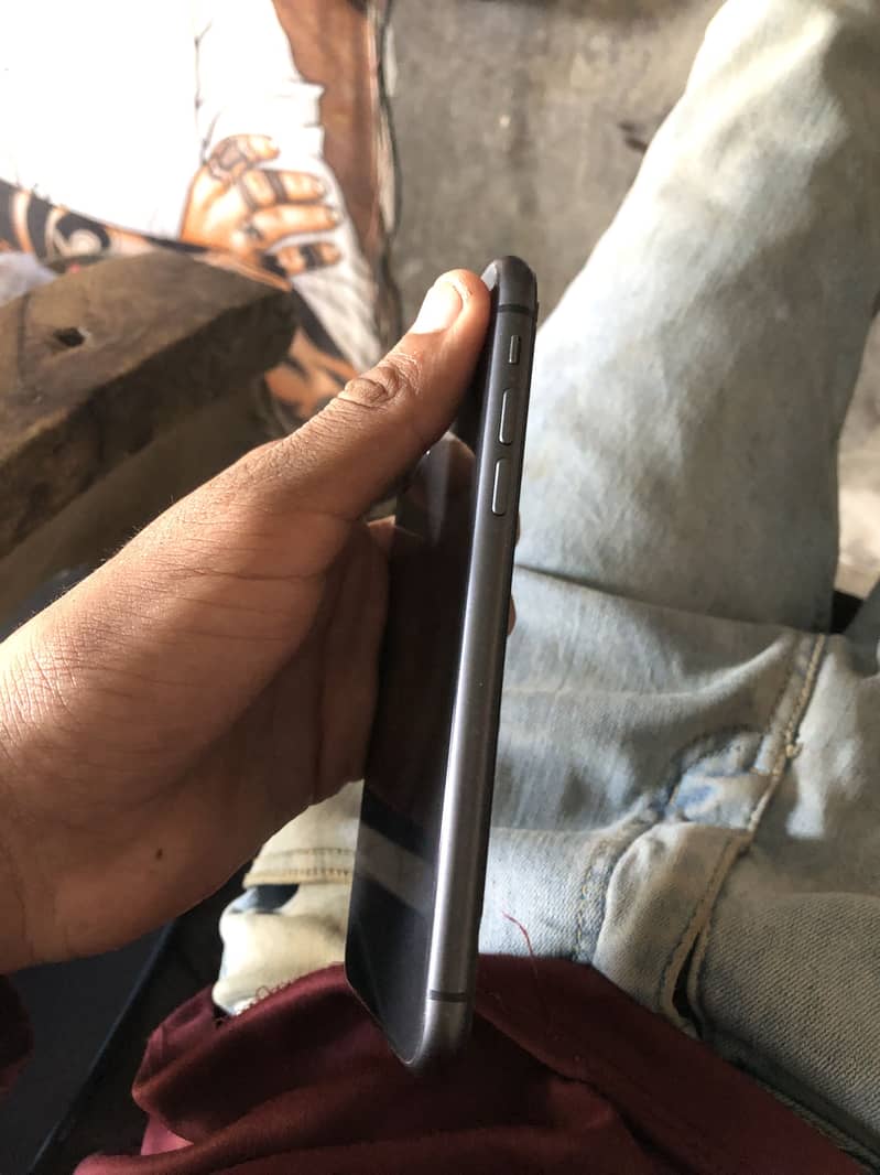 Apple iPhone 11 2