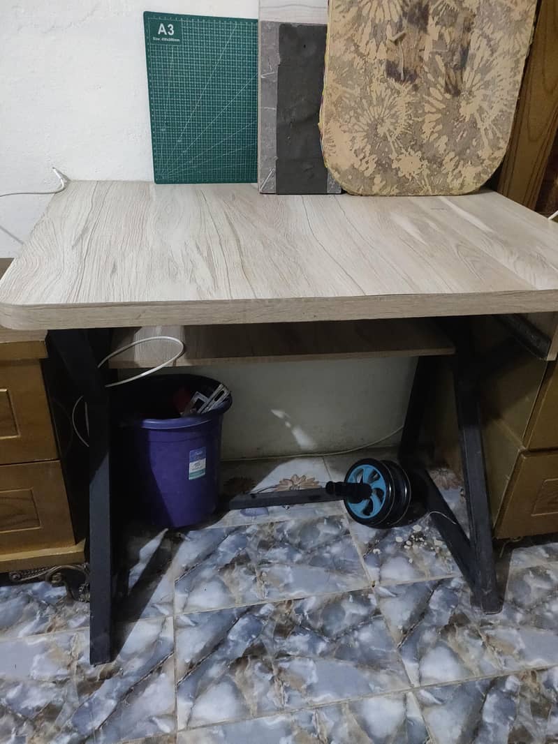Office Table 1