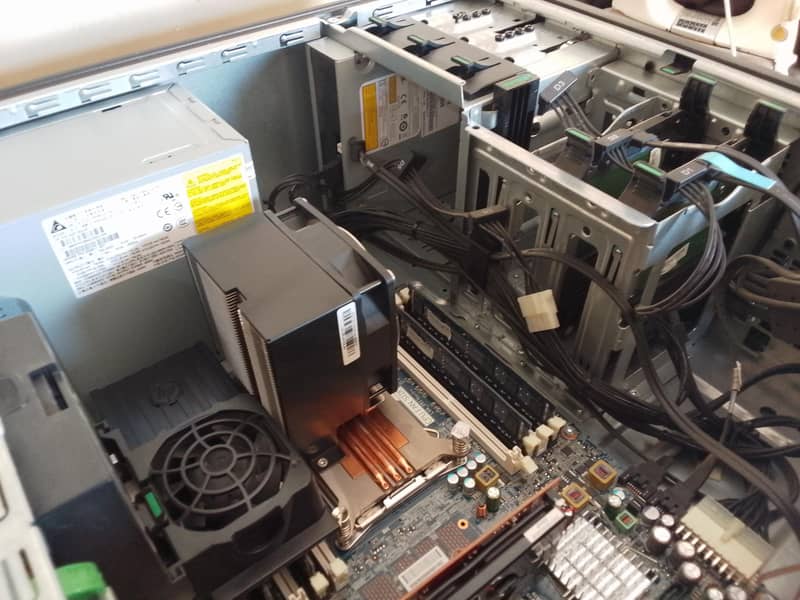 HP Desktop 4