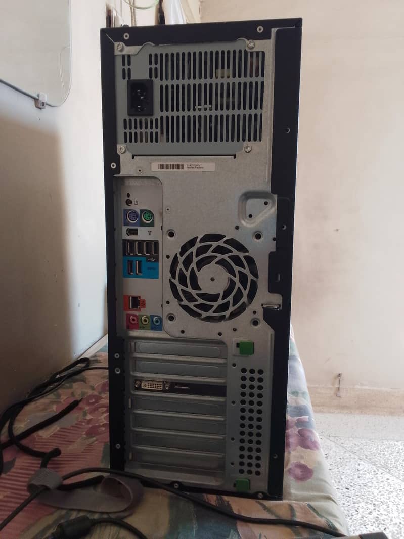 HP Desktop 5