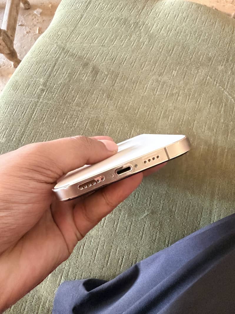 Apple iPhone 12 Pro Max 3