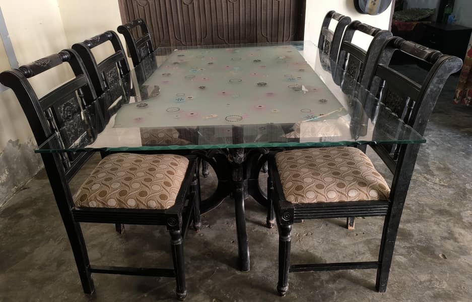 Dining Table with 6 Chairs 0