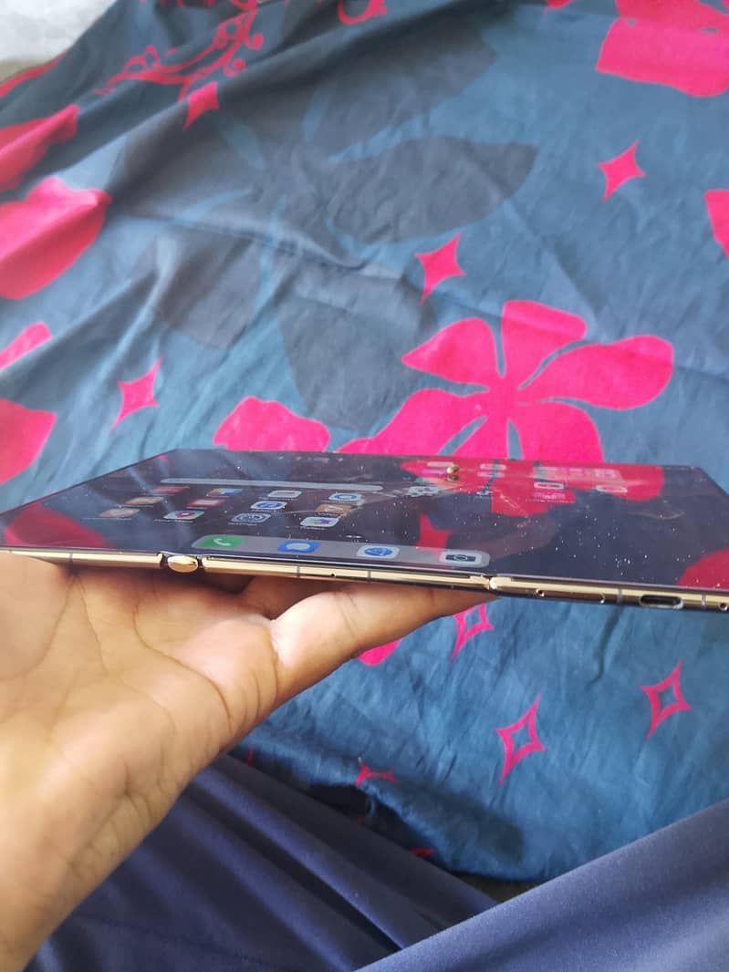 Huawei Mate XT Ultimate 2