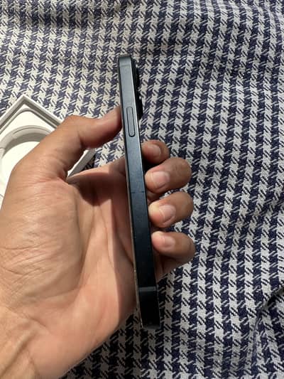 Apple iPhone 14