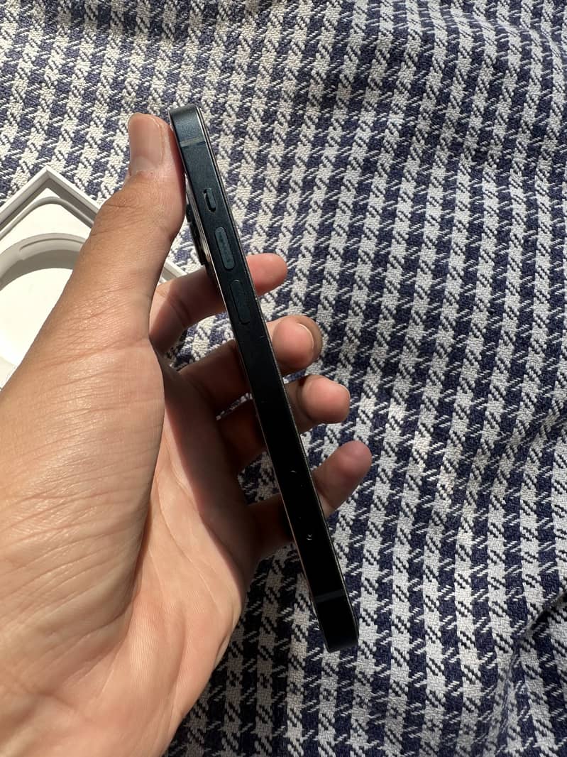 Apple iPhone 14 2