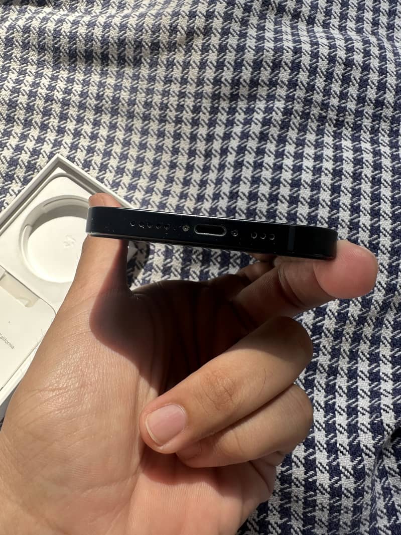 Apple iPhone 14 5