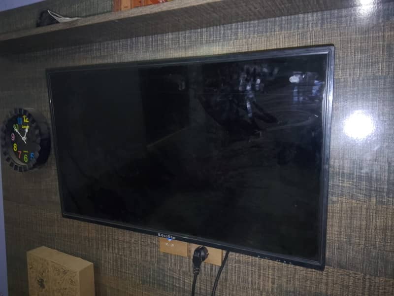 Eco Star 32" LED simple with android device 0