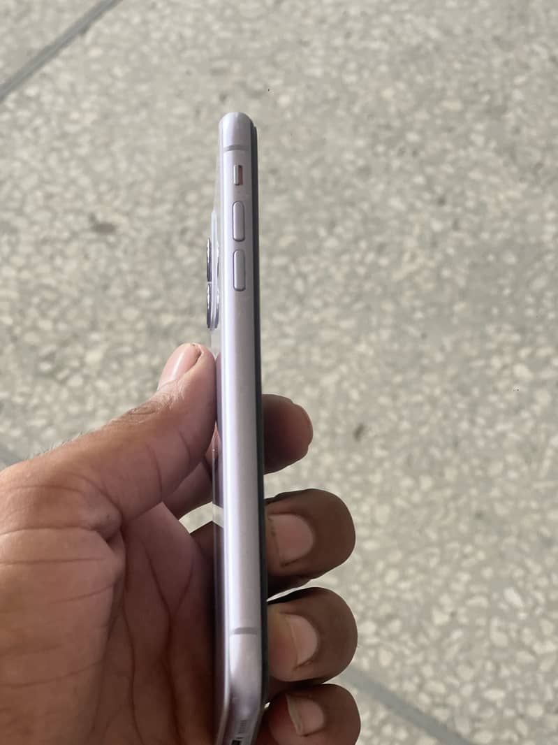 Apple iPhone 11 2