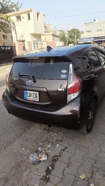 Toyota Aqua 2015 Model push start G package 2018 registered