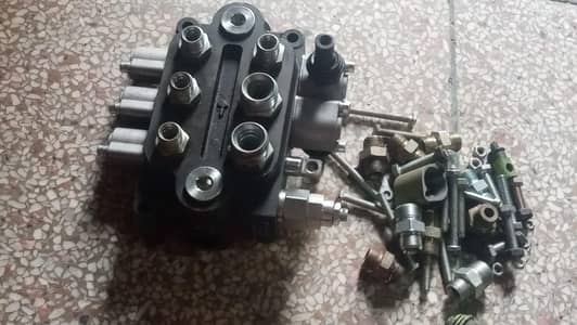 Tractor Hydraulic Control Valve 3 Spool - Brand New Imported - P40