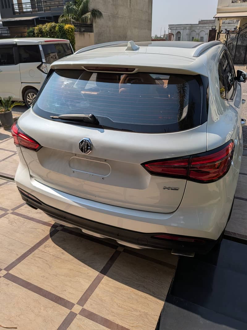 MG HS 2021 2