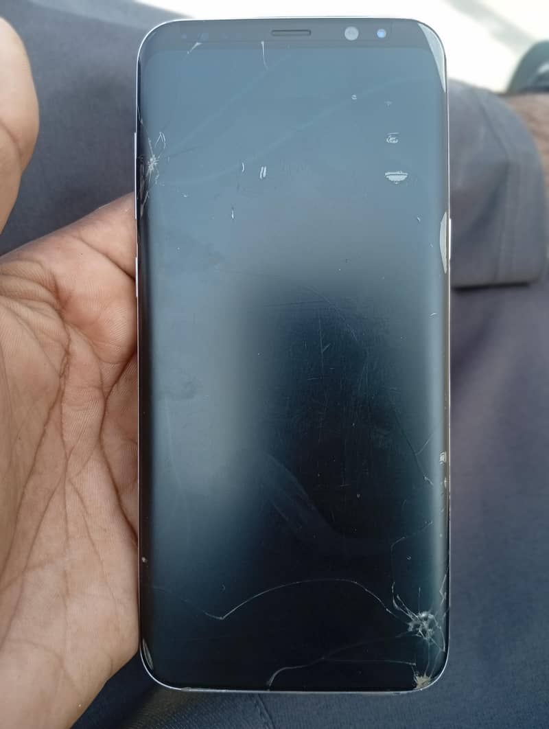 Samsung Mobile S8 Plus 1