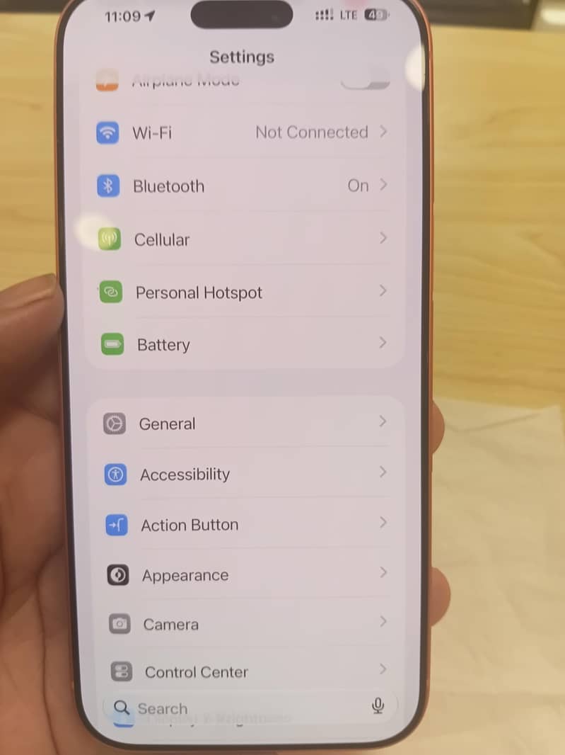 Apple iPhone 17 Pro Max 4