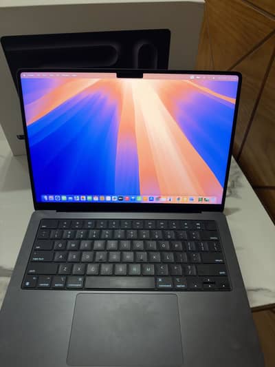 Apple MacBook Pro 14" M4 – 16GB RAM / 512GB SSD