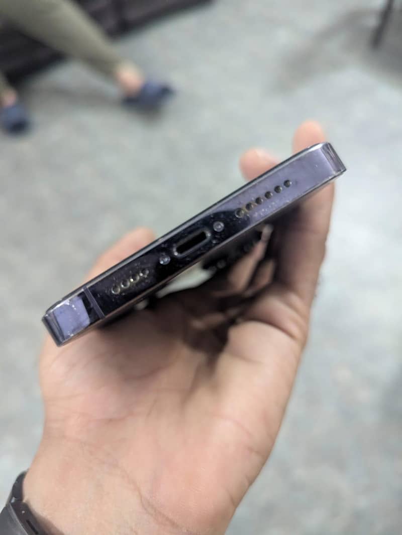 Apple iPhone 14 Pro Max 5
