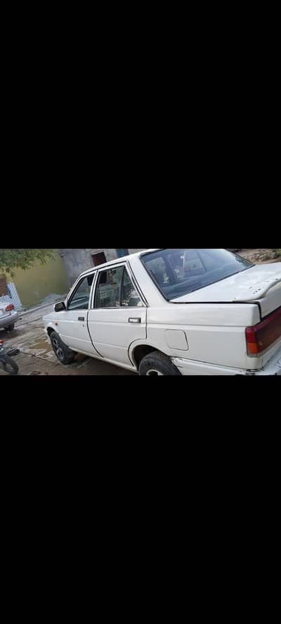 Nissan Sunny 1987