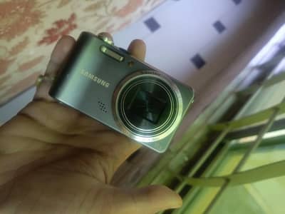 Samsung WB600 compact digital camera (also known as the HZ30W