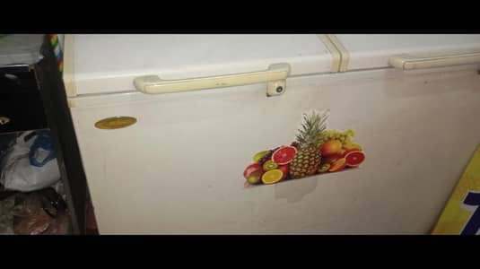 good condition freezer ha