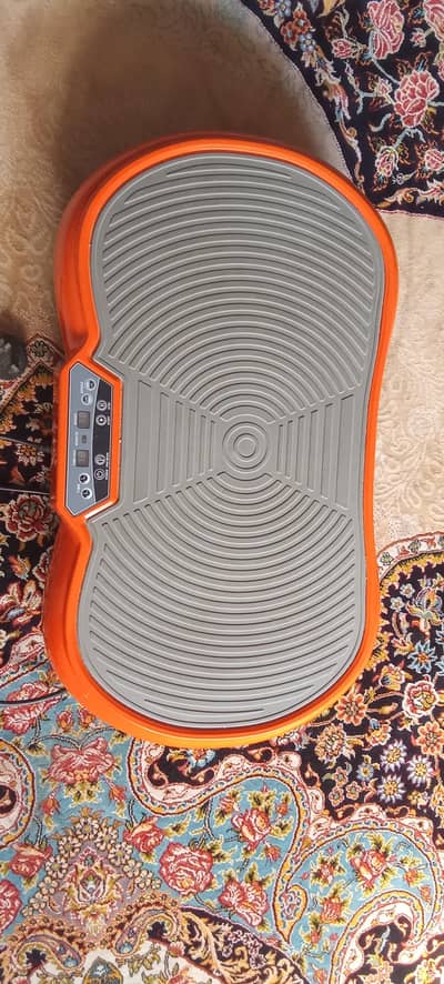 ZERO Power Pulse Whole Body Vibration Plate Exercise Machine