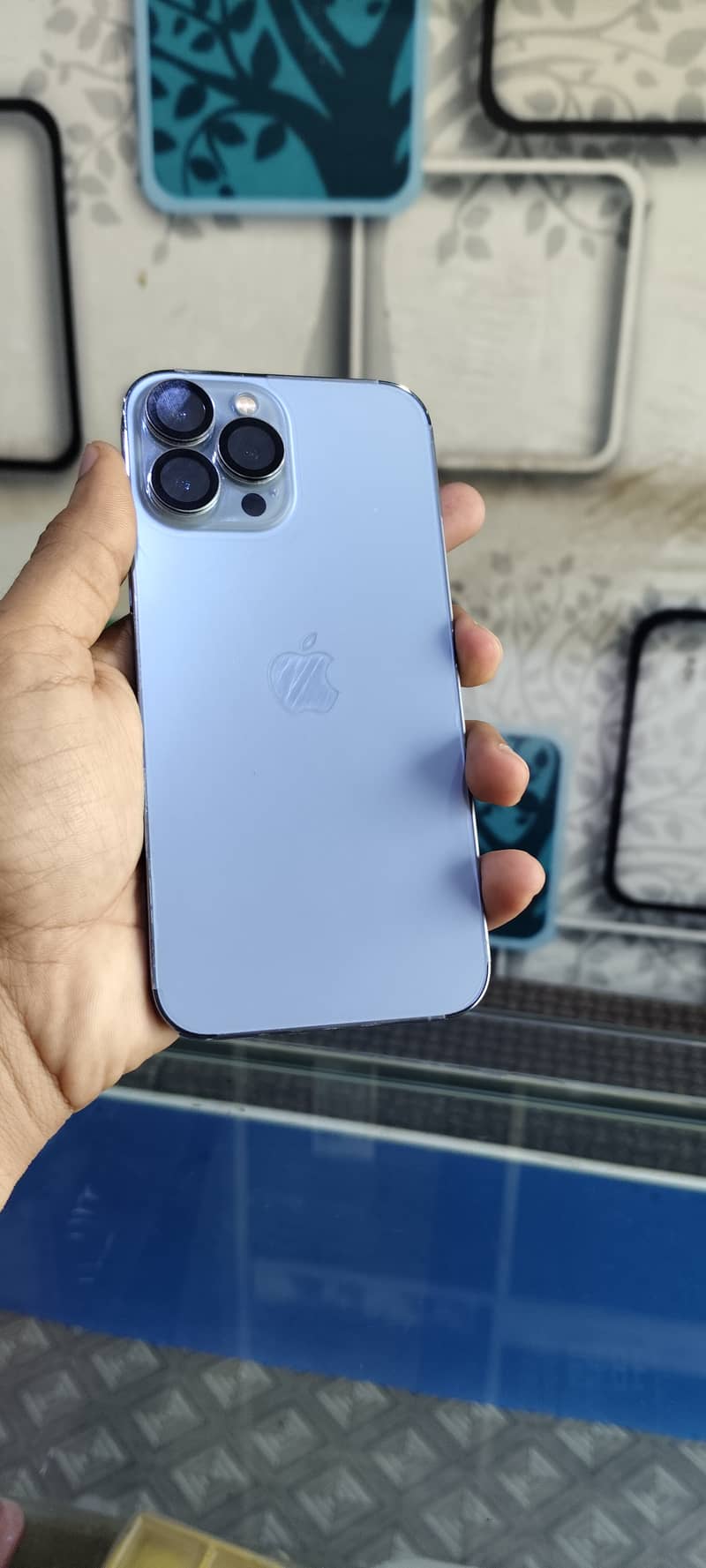 Apple iPhone 13 Pro Max 0