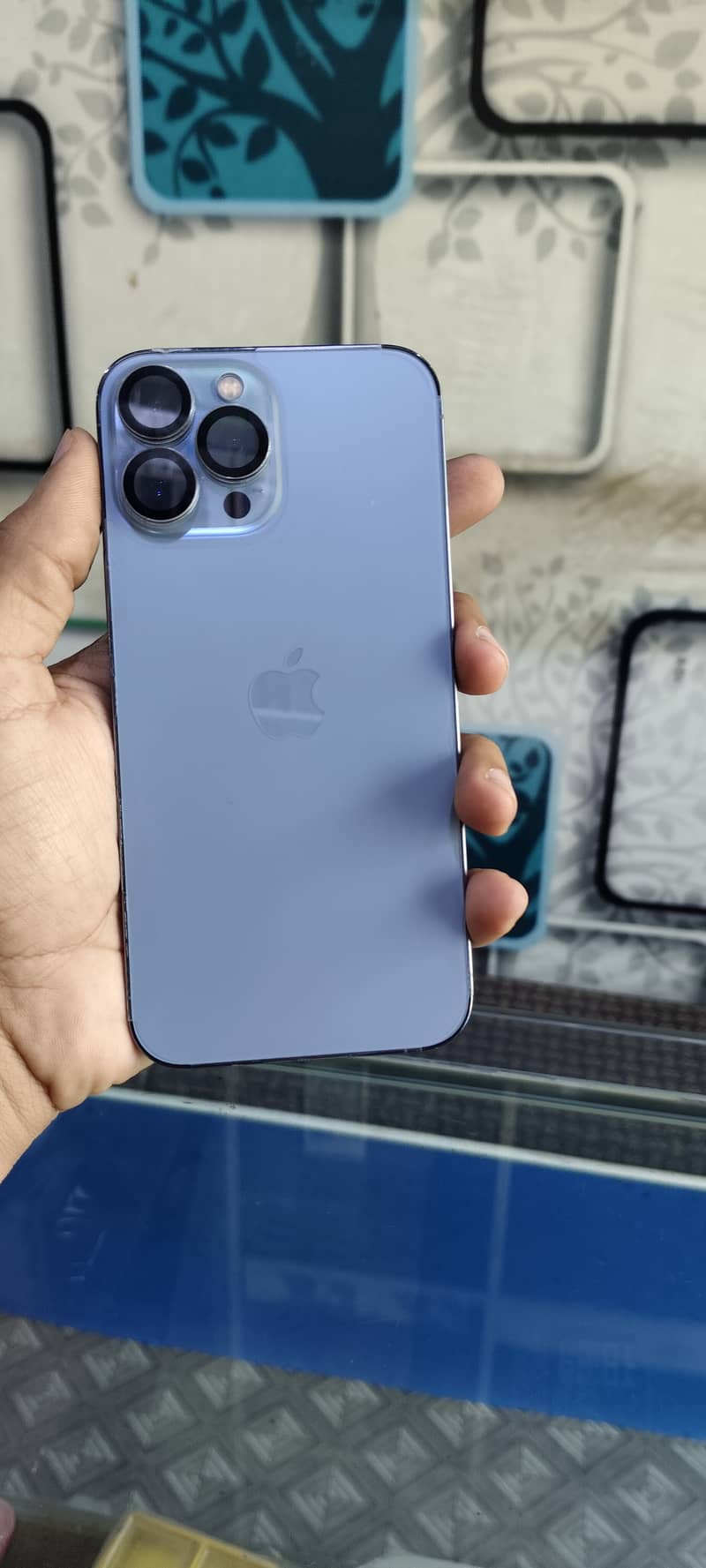 Apple iPhone 13 Pro Max 1