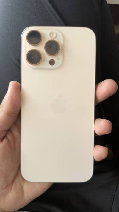 Apple iPhone 16 Pro Max