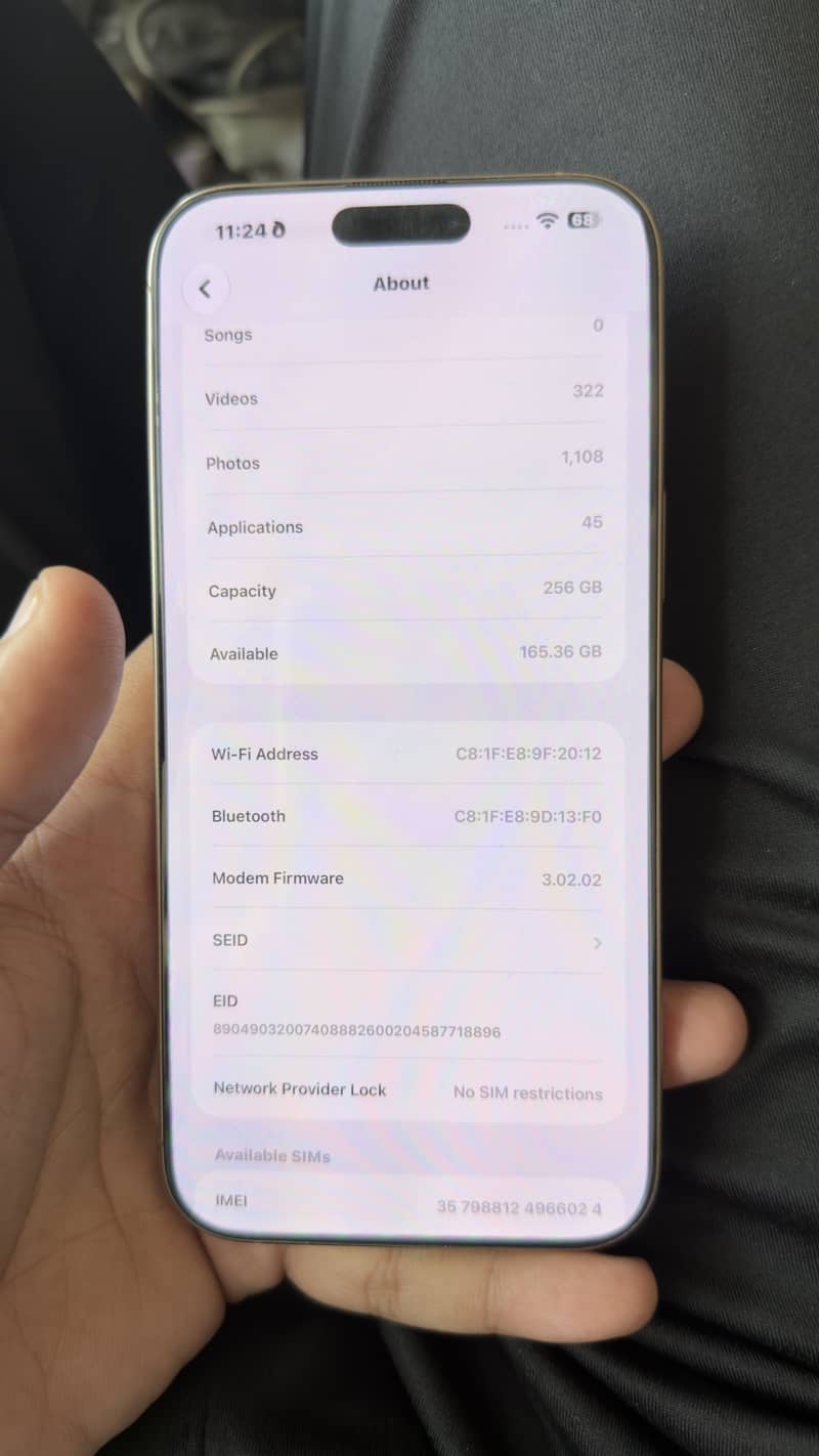 Apple iPhone 16 Pro Max 1