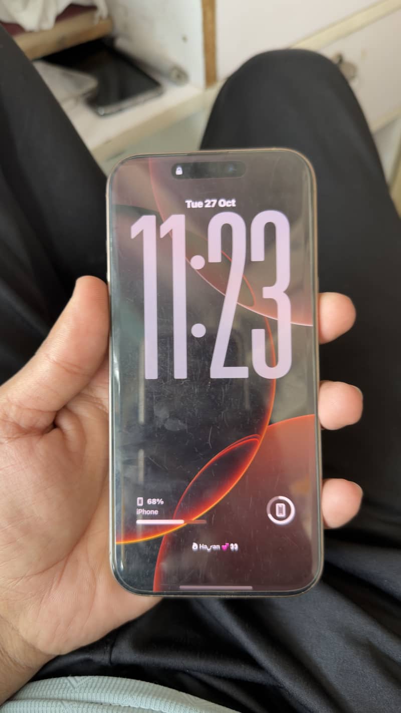 Apple iPhone 16 Pro Max 3