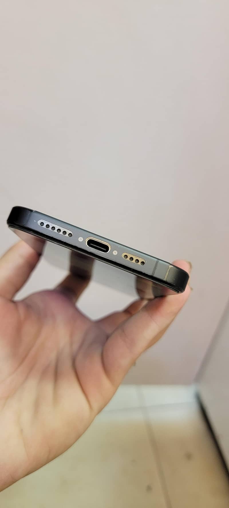 Apple iPhone 15 Pro Max 3