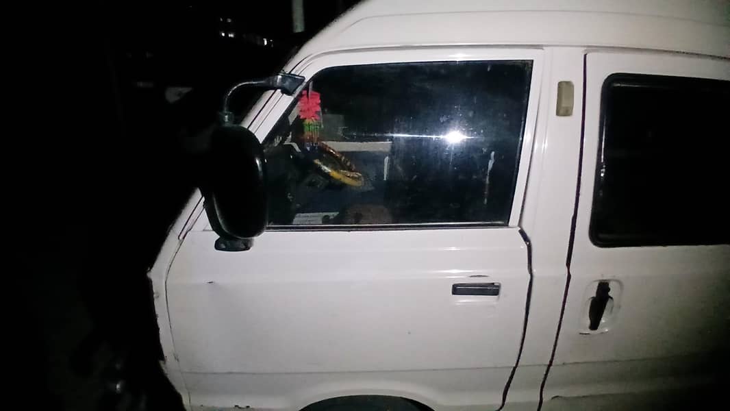 Mini Van Bolan 7 Seater 9
