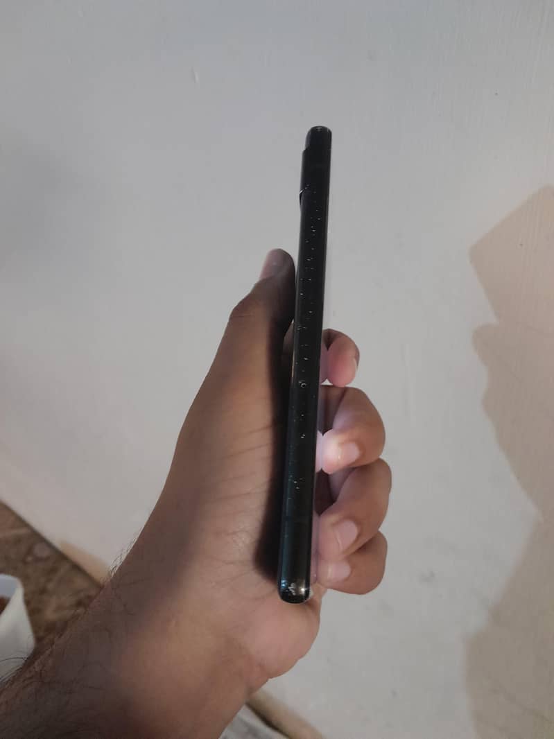 Google Pixel 6a 4
