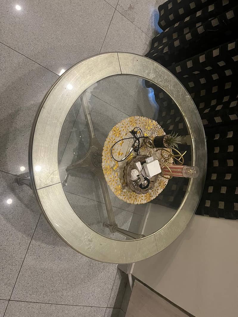 sofa with centre table 0