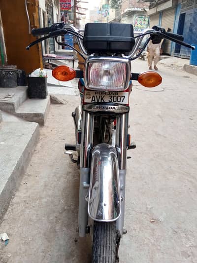 Honda 125 10 by 9