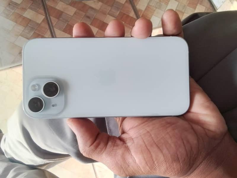 Apple iPhone 15 3