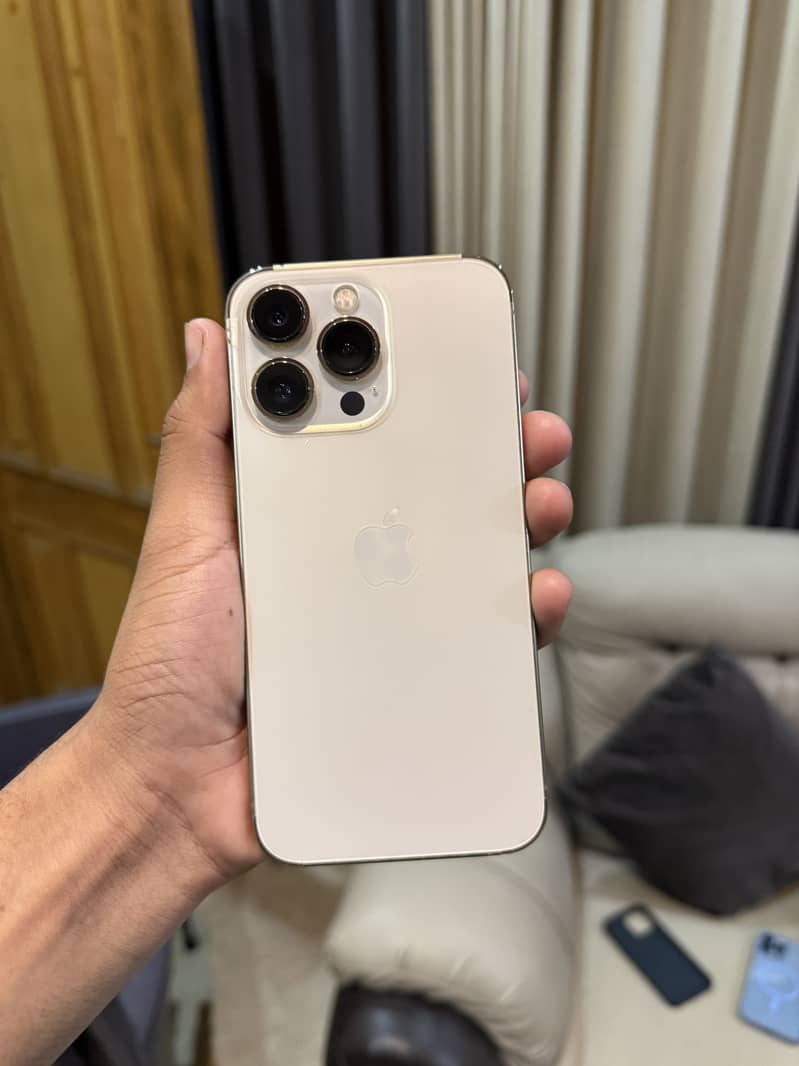Apple iPhone 13 Pro 6