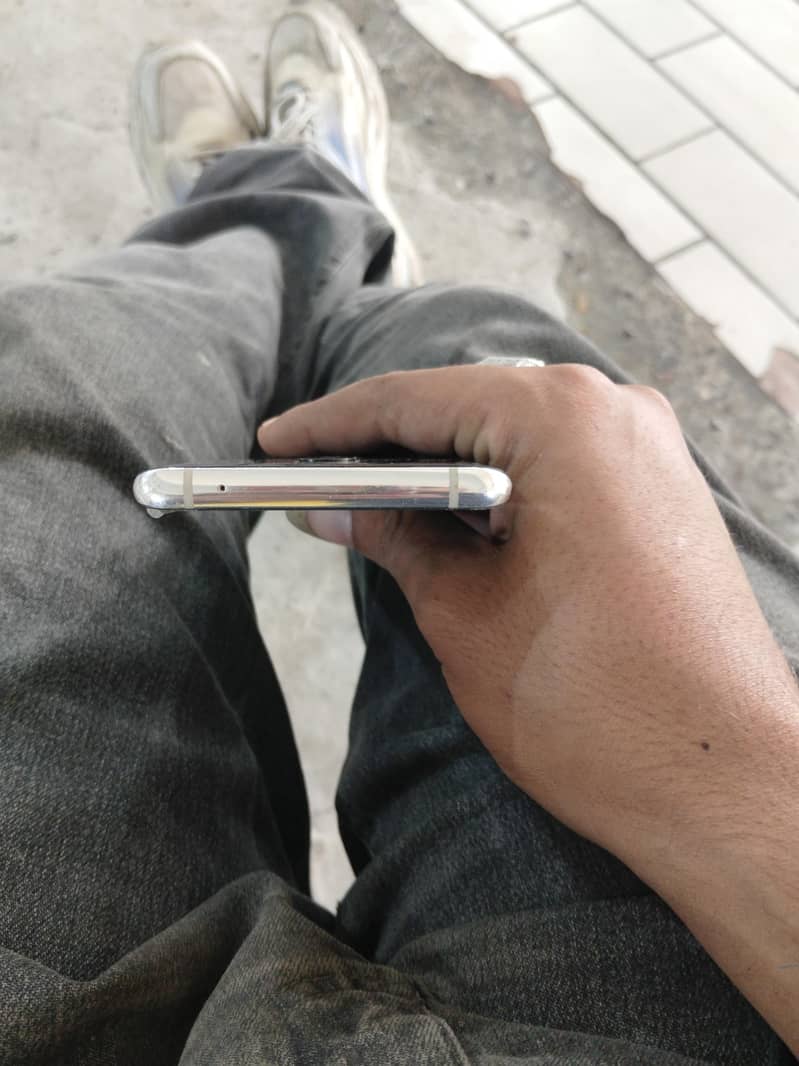 One Plus 8 Tmo 4
